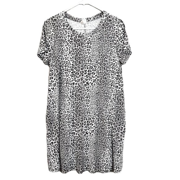 Honeyme Dresses & Skirts - Honeyme Womans Pullover Dress Size SMALL, Short Sleeve, Leopard Print Scoop Neck